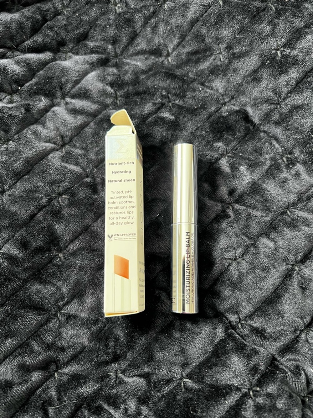 Sigma Beauty Moisturizing Lip Balm - Peach Shade
